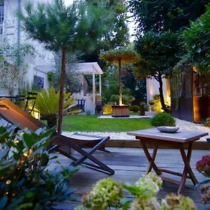 ** Bed & Breakfast Du Square, Luxury France