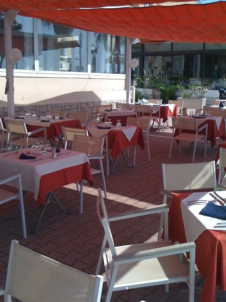 Hotel Restaurant Miramar L'Orchidee La Ciotat 2*,  Frankrijk